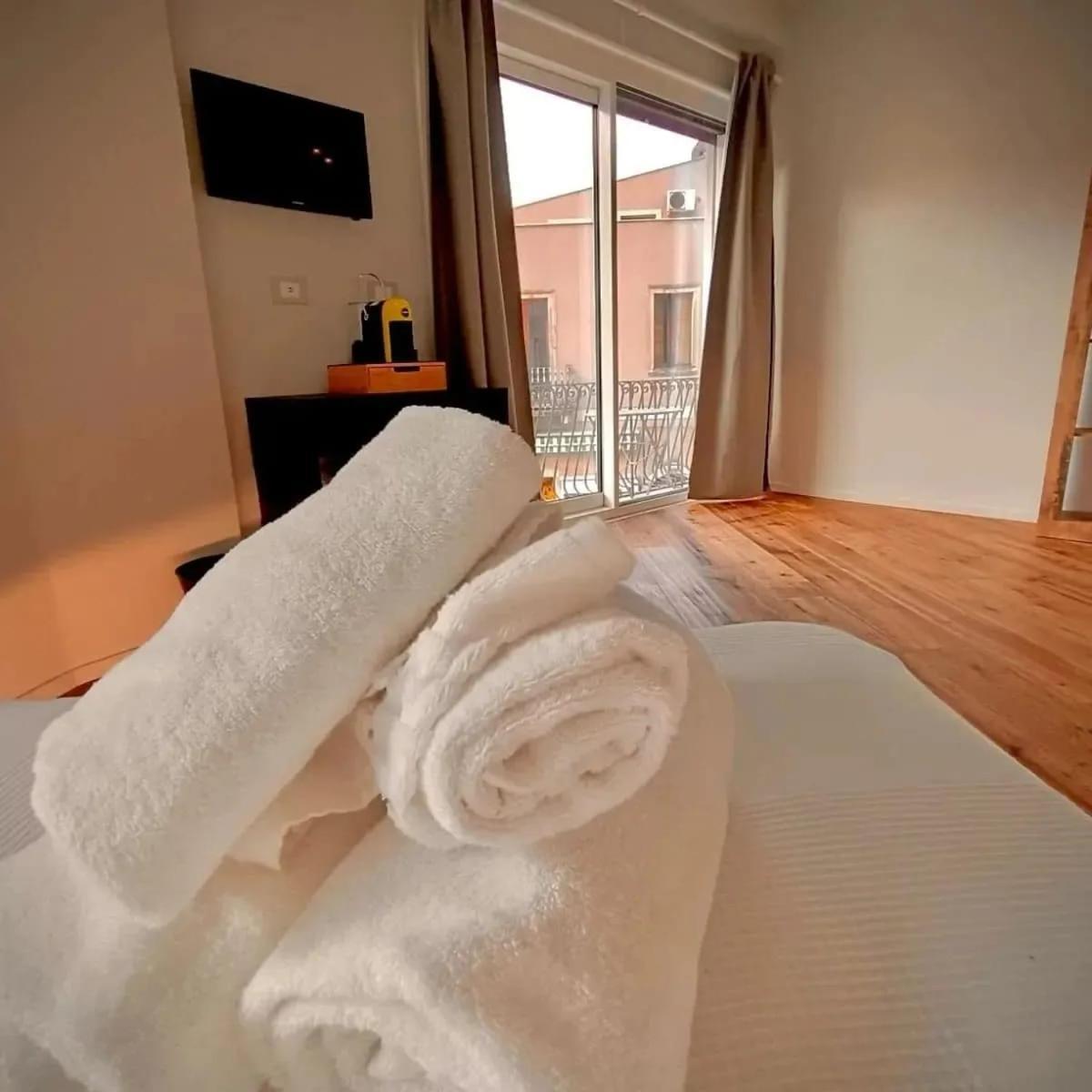 Taormina Boutique Rooms Buitenkant foto